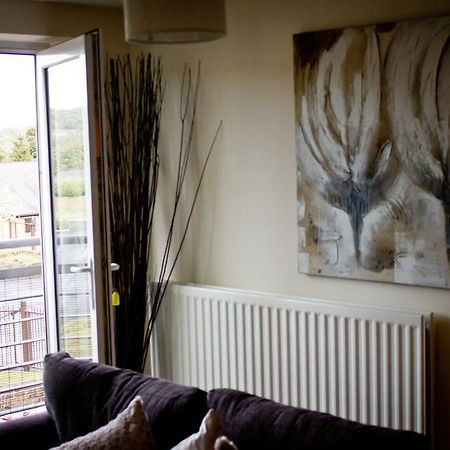 The Lindley Suite - Simple2Let Serviced Apartments Huddersfield Exteriör bild