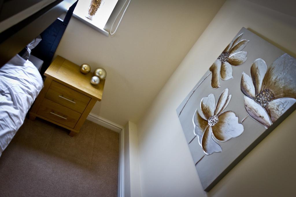 The Lindley Suite - Simple2Let Serviced Apartments Huddersfield Rum bild