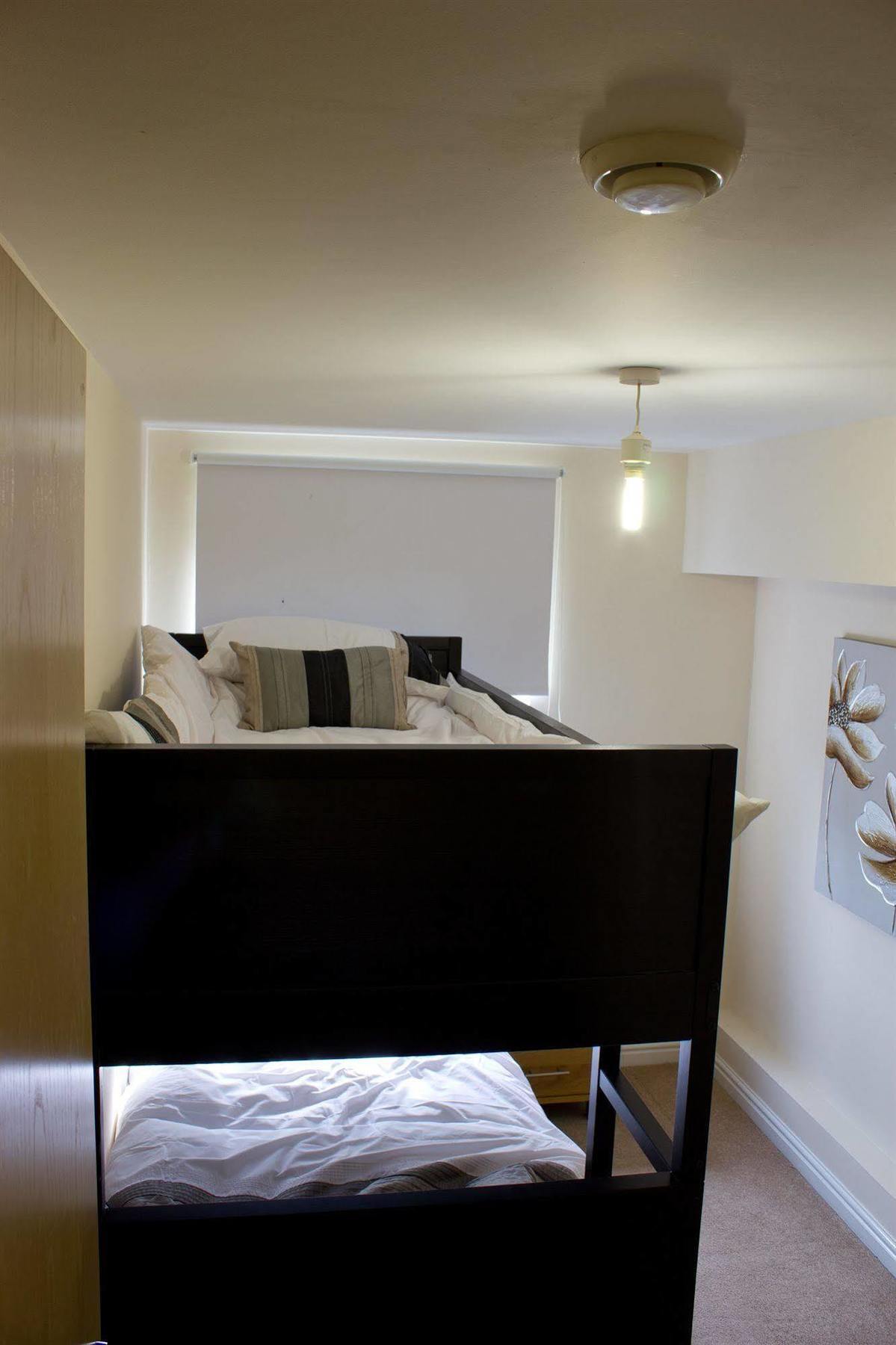 The Lindley Suite - Simple2Let Serviced Apartments Huddersfield Exteriör bild
