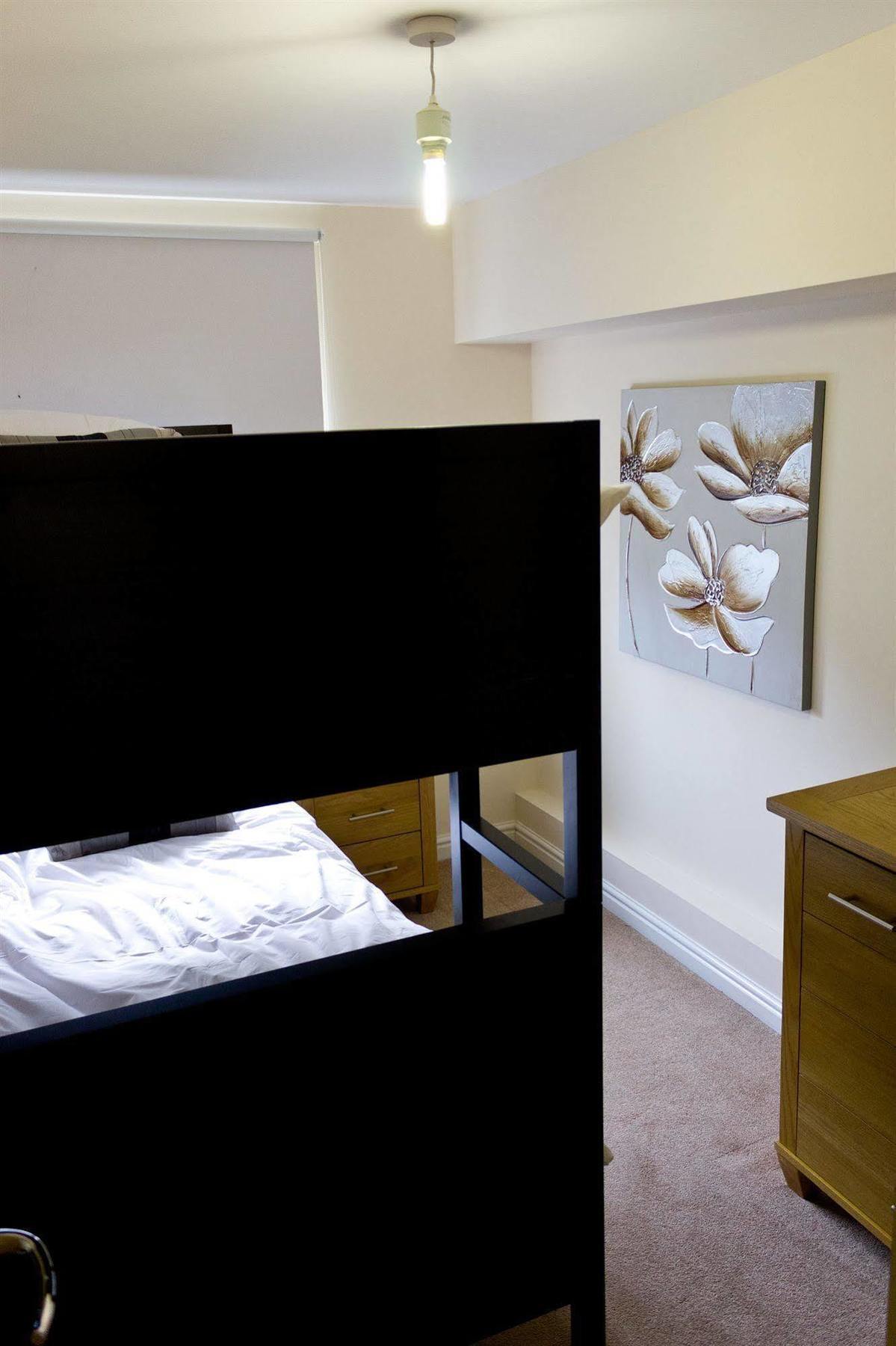 The Lindley Suite - Simple2Let Serviced Apartments Huddersfield Exteriör bild