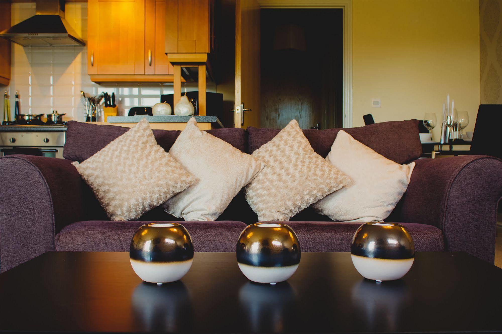 The Lindley Suite - Simple2Let Serviced Apartments Huddersfield Exteriör bild