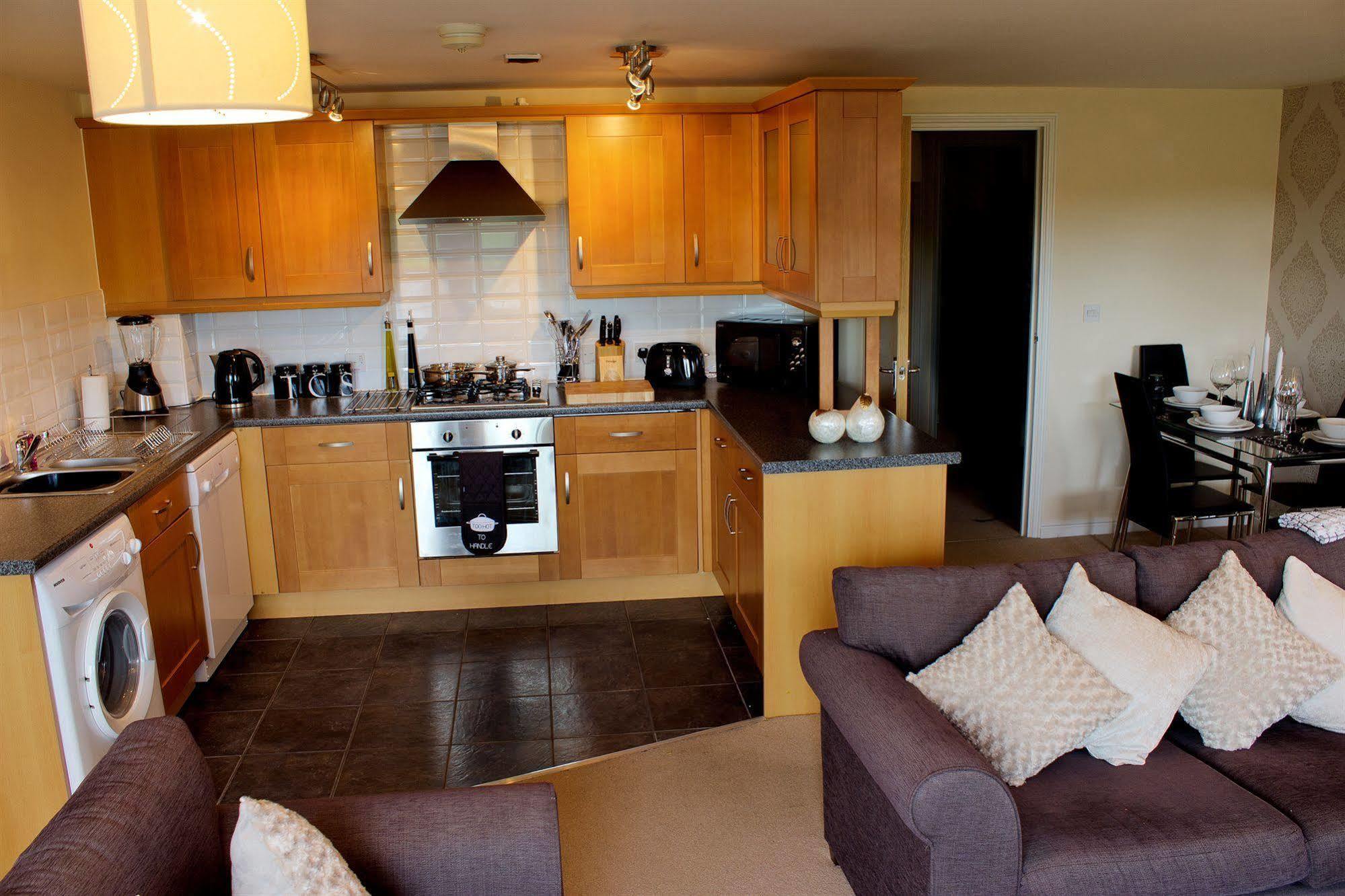 The Lindley Suite - Simple2Let Serviced Apartments Huddersfield Exteriör bild